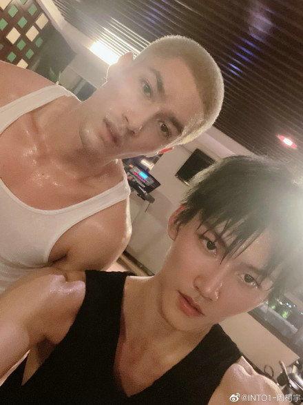 米卡爆料图片大全大图最新,图片大全大图惊艳亮相，带你领略视觉盛宴